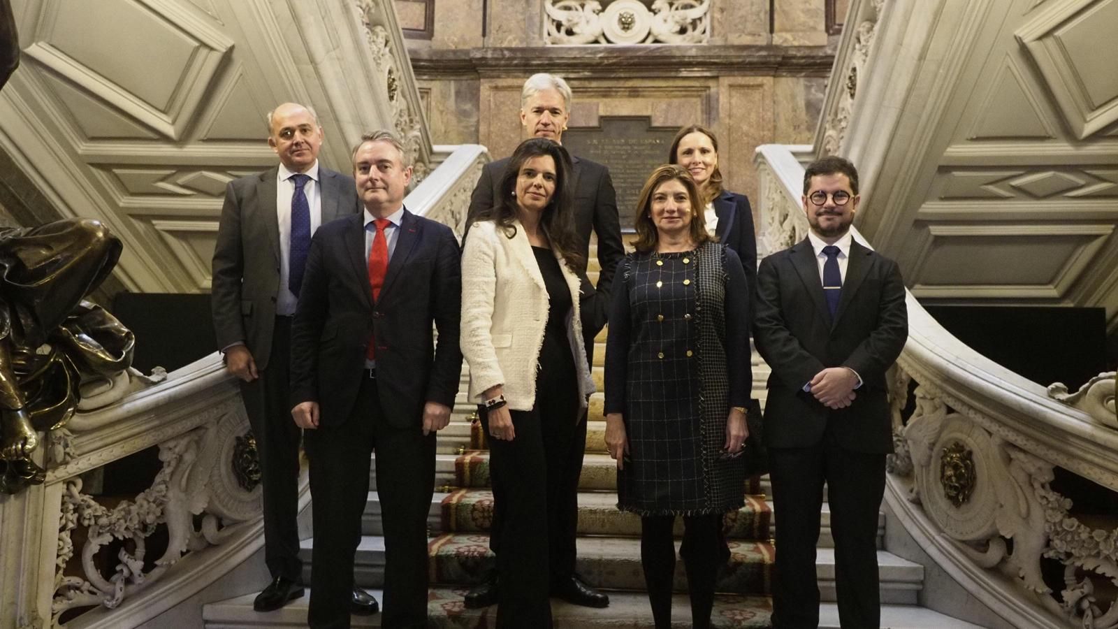 El Salón Embajadores, de la Casa de América, en la madrileña plaza de Cibeles, acogió la presentación de la 16º edición de los Premios Iberoamericanos 2025, que organiza anualmente la Asociación Iberoamericana de la Comunicación (Asicom).
